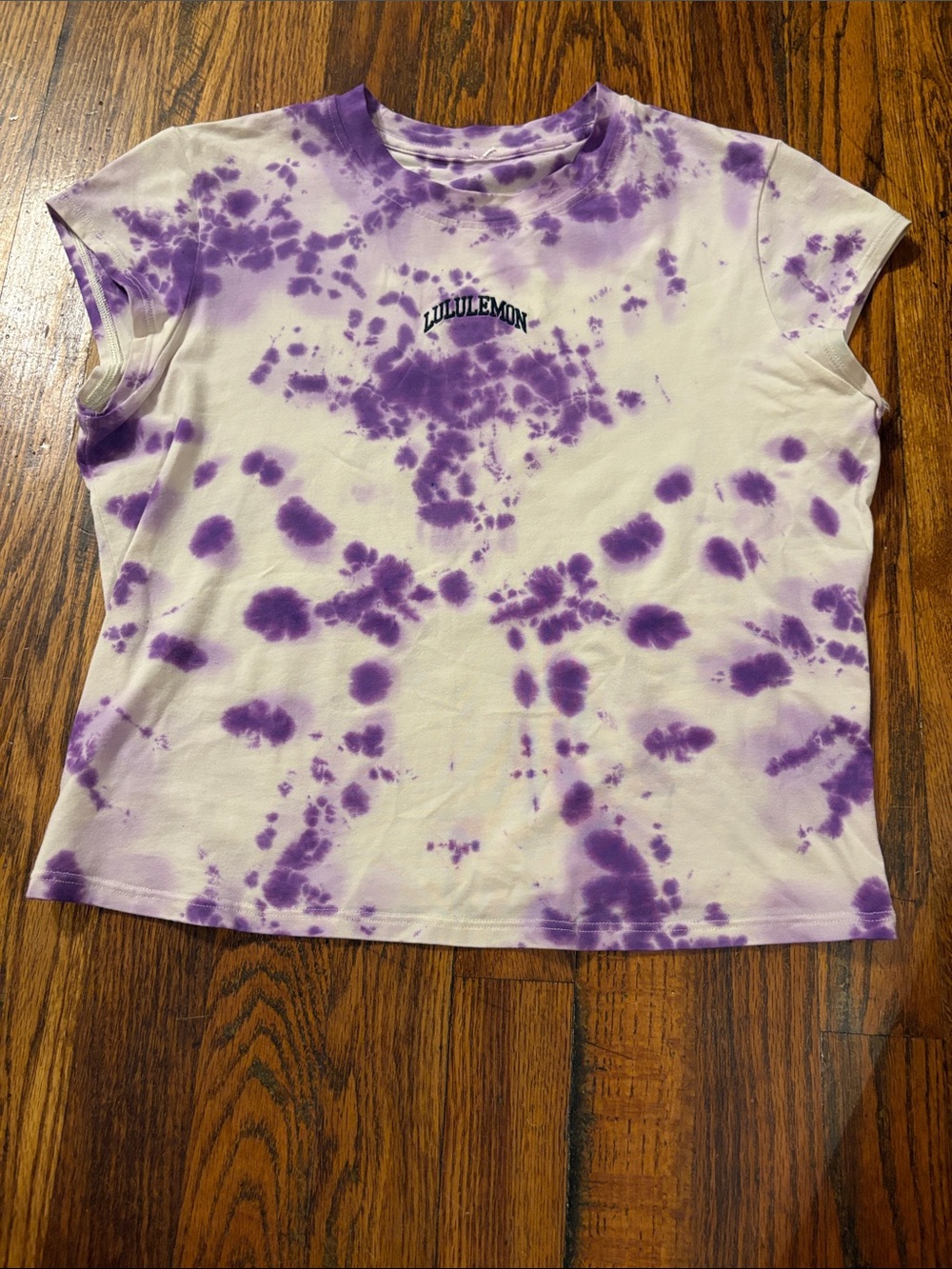 🎉Like New! Lululemon athletica White and Purple Tie-Dye Short Sleeve Tee